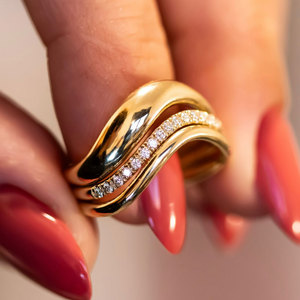 Set di Tre Anelli Impilabili Ondulati per Donne, Gioielli di Moda Creativi e Versatili - Product Image 3