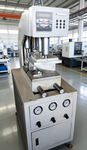 Machine à souder les profilés <span class=keywords><strong>PVC</strong></span>/UPVC haute fréquence à tête unique / Machine à souder les coins de fenêtres UPVC à double face pour fenêtres et portes en <span class=keywords><strong>PVC</strong></span> - Product Image 3