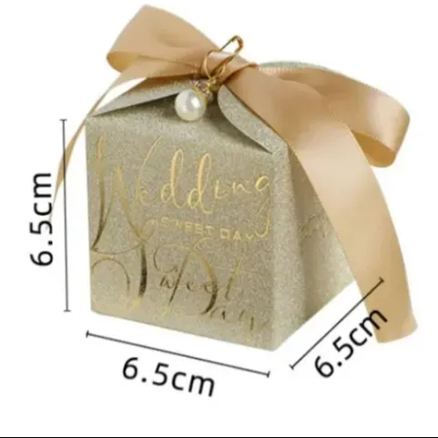 Caja de regalo de dulces de boda pequeña de lujo Caja rígida de favor brillante con laminación mate de lámina dorada y Manejo de Impresión de Desaparición
