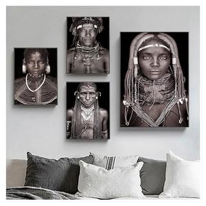 Décoration de la maison <span class=keywords><strong>noir</strong></span> <span class=keywords><strong>et</strong></span> <span class=keywords><strong>blanc</strong></span> salon toile peinture mur photos quadro cuadros femmes africaines homme mur Art <span class=keywords><strong>Portrait</strong></span> - Product Image 1