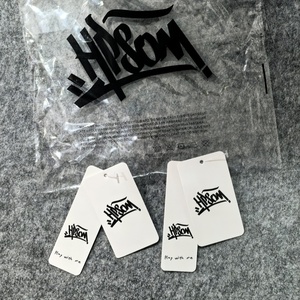 2025 Thiết Kế Mới Tùy Chỉnh Giấy Treo Thẻ Hàng May Mặc Quần Áo Biểu Tượng Tùy Chỉnh Giá Thẻ Giấy Hangtags Nhãn - Product Image 3