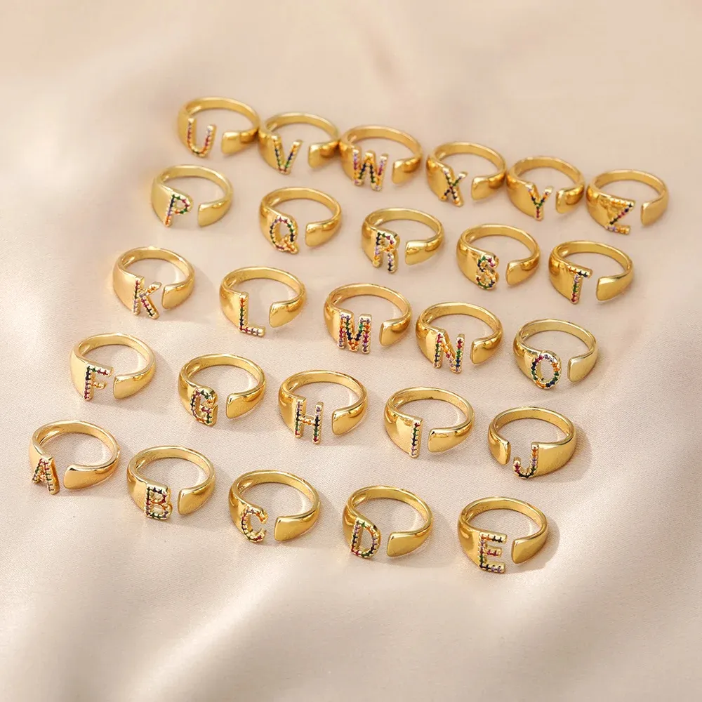 แฟชั่นก้อนกว้างกลวง A-Z ตัวอักษรสีทองปรับเปิดแหวนชื่อตัวอักษรหญิงงานแต่งงานเครื่องประดับ
