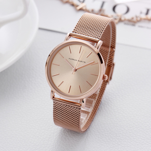 Hannah Martin Montre à <span class=keywords><strong>bracelet</strong></span> en or rose CC36 pour <span class=keywords><strong>femme</strong></span> Bande en maille étanche Largeur de 18mm Boîtier en alliage de style professionnel Type de pièce de monnaie - Product Image 3