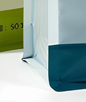 Sachet d'emballage plat en papier kraft blanc mat coloré de qualité alimentaire avec fermeture éclair pour l'emballage des récoltes fraîches