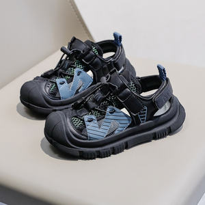 Sandales d'été 2026 pour garçons, mignonnes et décontractées, pour la plage et l'extérieur, avec embout de protection, fermeture à boucle et sangle arrière, tige en microfibre et maille, antidérapantes - Product Image 2