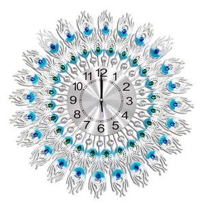 Horloge murale en plumes de paon, métal et résine, horloge décorative suspendue, fonctionnant à piles, quartz analogique, décoration de salon - Product Image 1