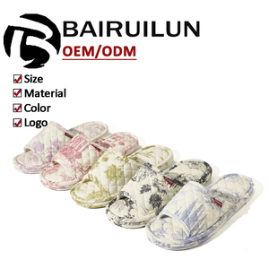 BAIRUILUN Pantoufles d'intérieur rétro françaises imprimées en tissu de coton Tatami, personnalisables, semelle extérieure en pur coton, pantoufles silencieuses pour le sol - Product Image 1