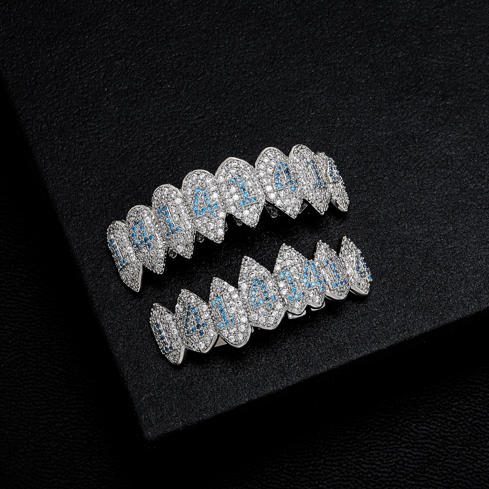 【特価】Loudmouth3Dクローム グリルズブリン ホワイト／ゴールド White Gold Grillz!!!!!!!!!（ダイヤモンドのホワイトゴールド