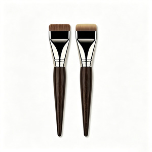 Pinceau à fond de teint à tête plate, manche en bois, poils synthétiques pour l'application du maquillage du visage - Product Image 3