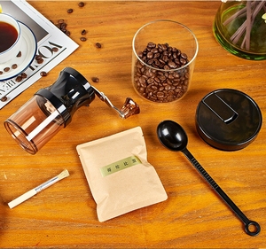 Molinillo de café <span class=keywords><strong>Manual</strong></span> transparente Diseño de cristal profesional Molinillo de café con núcleo de rebabas Molinillo de granos de café para <span class=keywords><strong>comprar</strong></span> - Product Image 3
