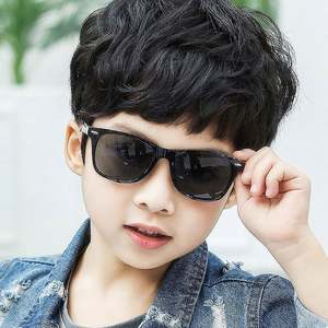 Vente en gros 2021, lunettes de soleil pour enfants tendance, logo personnalisé, couleur bonbon, lunettes de soleil carrées pour enfants, UV400 - Product Image 1