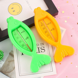 Termómetro de agua con forma de pez para baño de bebé, medidor de temperatura de plástico verde y amarillo, 0-12 meses - Product Image 1