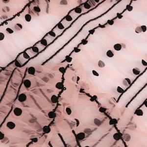 Tela <span class=keywords><strong>de</strong></span> tul con <span class=keywords><strong>volantes</strong></span> personalizada para boda, tejido romántico elegante con puntos - Product Image 4