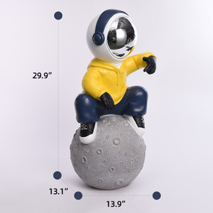 Oturma odası Nordic Led ışık reçine parti dekorasyon aksesuarı <span class=keywords><strong>Modern</strong></span> ev yaşam boyutu astronot heykel - Product Image 6