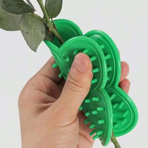 Outil de décapage des épines et des feuilles de rose en plastique FlowerCare, sécateur manuel pour l'arrangement floral, pour la décoration des roses - Product Image 5