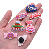 Offres Spéciales : Breloques Écologiques en PVC pour Bonbons, Sucettes, Nuages Planétaires – Accessoires de Boucle de Chaussure, Sabots, Bracelets Personnalisables en Couleur pour Décoration