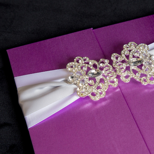 Xám & Trắng Gatefold Silk Lời Mời Đám Cưới Với Rsvp Thẻ Và Con Dấu Sáp - Product Image 5