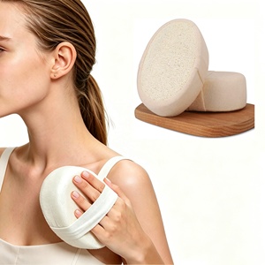 Éponge de bain personnalisée avec logo d'usine pour le corps, éponge exfoliante naturelle en loofah, éponge de douche en loofah, éponge exfoliante pour le bain - Product Image 1