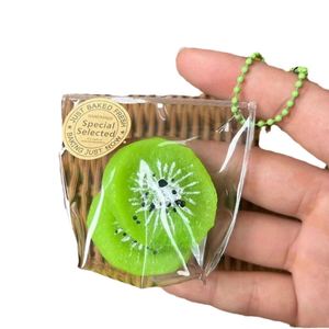 Juguete Blandito de Frutas: Arándano, Fresa, Kiwi, Plátano - Estilo Lodo Súper Suave y Pegajoso, Juguete Antiestrés para Aliviar el Estrés - Product Image 1