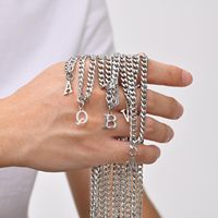 Collier minimaliste en acier inoxydable à A-Z initiale avec chaîne cubaine 20 pouces accessoire de mode pour hommes bijoux lettre pendentif breloque
