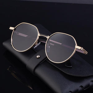 Gafas de Sol Redondas Personalizadas Unisex, Montura Negra, Lentes de PC con Protección UV400, Estilo Instagram XH 2296, Origen Taizhou - Product Image 4