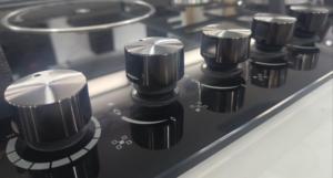 Piano Cottura a Gas a 4 Fuochi in Vetro Temperato con Tecnologia Professionale del Produttore, da Incasso, Alimentazione Elettrica/a Batteria per Uso Domestico - Product Image 4
