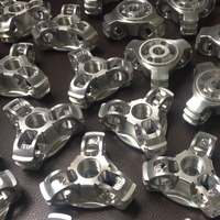 Pièces en aluminium usinées CNC à tolérances strictes et de conception complexe, du prototypage rapide à la production, prix abordable