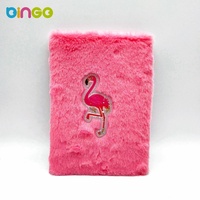 2025 Offre Spéciale couverture de papeterie promotionnelle beau cahier en peluche à fourrure flamant rose pour cadeau