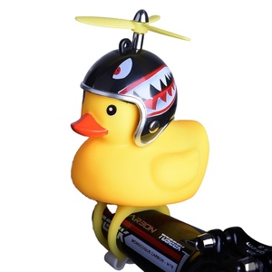 Canard en caoutchouc coloré avec hélice et clochette, jouet, ornement et décoration pour <span class=keywords><strong>voiture</strong></span>, vélo, <span class=keywords><strong>casque</strong></span>, pour enfants, adultes, hommes et femmes - Product Image 1