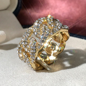 Anello da Uomo con Design a Catena, Stile Fascia Completa - Product Image 4