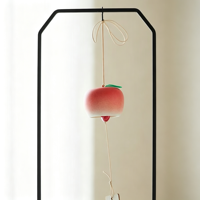 Carillon éolien en céramique fait main en forme de pomme, ornement suspendu créatif, décoration d'intérieur, cadeau d'anniversaire unique