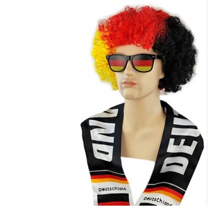 Peluca de Colores con la Bandera de España Personalizada con Pañuelo y Gafas para Celebraciones, Eventos, Decoración y Disfraces Nacionales - Product Image 2