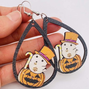 Orecchini Unisex a Forma di Cappello da Mago di Halloween, Alta Qualità, 8cm, in Legno Intagliato, Moda Halloween Hocus Pocus - Product Image 2
