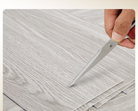 Luxus-Vinylfliesen LVT Bodenaufkleber Holzmaserung EIR-Prägung Rutschfest Selbstklebender PVC-Bodenbelag für Innenrenovierung