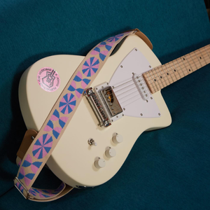 กีตาร์ไฟฟ้า 6 สาย รุ่น Hot Sale PEOZ ตัวบอดี้ทำจากไม้บาสวูด คอทำจากไม้เมเปิล ฟิงเกอร์บอร์ดทำจากไม้โรสวูด - Product Image 3