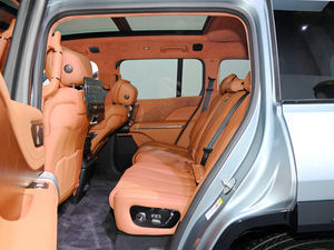 BYD YangWang U8 Auto Elettrica di Lusso ad Alta Velocità, Veicolo Elettrico Puro Cinese - Product Image 5