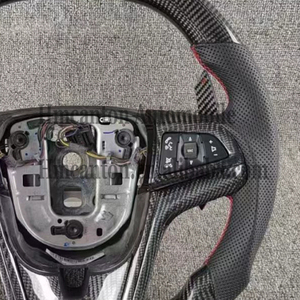 Venta Directa de Fábrica, Volante de Cuero Perforado con Fibra de Carbono para Automóvil - Product Image 3