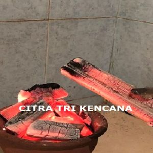 2020 SUPERMARKET 4 KG 5 KG FRUIT CHARCOAL, NEW TYPE OF CHARCOAL, MADE IN INDONESIA HALABAN HARD WOOD CHARCOAL Istanbul TURKEY - Product Image 1