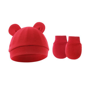 Vente en gros Ensemble bonnet et moufles pour bébés Ensemble gants multicolores avec oreilles d'ours et bonnet anti-rayures pour nouveau-nés - Product Image 4