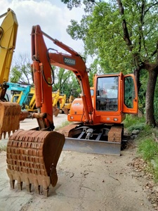 Mini-excavatrice sur chenilles 7 tonnes DH70-7, faible nombre d'heures de fonctionnement, authentique fabrication coréenne Doosan DH70 DH60, machine de terrassement hydraulique - Product Image 2