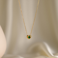 Collier Cœur en Acier Inoxydable avec Zircon, Style Tendance et Personnalisé, Bijou Femme Très Vendu