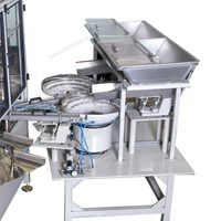 Machine d'assemblage en plastique, mise automatique du revêtement et de l'anneau de sécurité dans la machine d'assemblage de bouchage