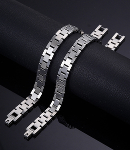 Bracciale a Catena Classico di Alta Gamma in Acciaio Inossidabile Placcato Oro, Stile Rapper, per Coppie, Regalo Unisex - Product Image 3