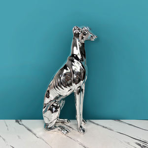 Décoration de salon moderne personnalisée, accessoires de vitrine, statue de lévrier en résine, sculpture géante de <span class=keywords><strong>chien</strong></span> lévrier <span class=keywords><strong>assis</strong></span> gris - Product Image 6