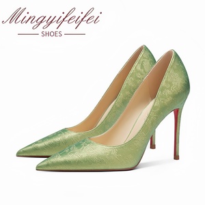 <span class=keywords><strong>Scarpe</strong></span> <span class=keywords><strong>da</strong></span> lavoro eleganti <span class=keywords><strong>da</strong></span> <span class=keywords><strong>donna</strong></span> <span class=keywords><strong>con</strong></span> tacco alto, in pelle di pecora, <span class=keywords><strong>con</strong></span> <span class=keywords><strong>suola</strong></span> in gomma antiscivolo e <span class=keywords><strong>suola</strong></span> <span class=keywords><strong>rossa</strong></span> in raso, modello 2026 di marca di design - Product Image 4