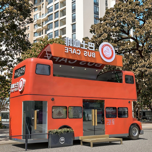 Un coche comedor adecuado para el mercado alemán con una gran ventana de servicio, que brinda un servicio eficiente durante la Navidad - Product Image 6