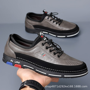 Chaussures bateau décontractées en cuir pour hommes, bout rond, à lacets, semelle en caoutchouc amortie, toutes saisons, couleur unie, logo embossé - Product Image 1
