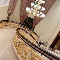 Balustrade d'escalier de villa moderne en alliage d'aluminium sculpté, style italien, avec finition thermolaquée résistante à l'eau