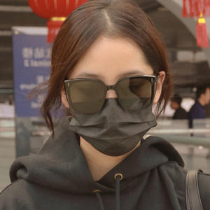 Gafas de Sol Gm Unisex Polarizadas con Marco Grande Negro, Protección UV400 para Pesca, Viajes, Conducción y Atuendos de Moda - Product Image 5