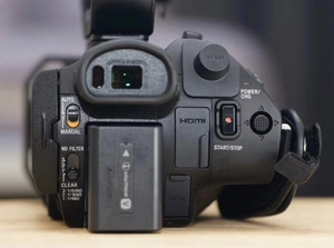Caméscope portable haute résolution 4K Son-y PXW-Z90V avec sortie 3G-SDI, enregistrement vidéo en direct, autofocus hybride rapide - Product Image 3